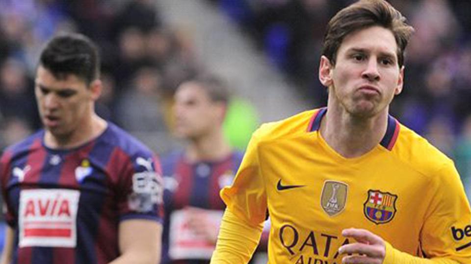 Messi sumbangkan dua gol untuk kemenangan Barcelona atas Eibar. - INDOSPORT