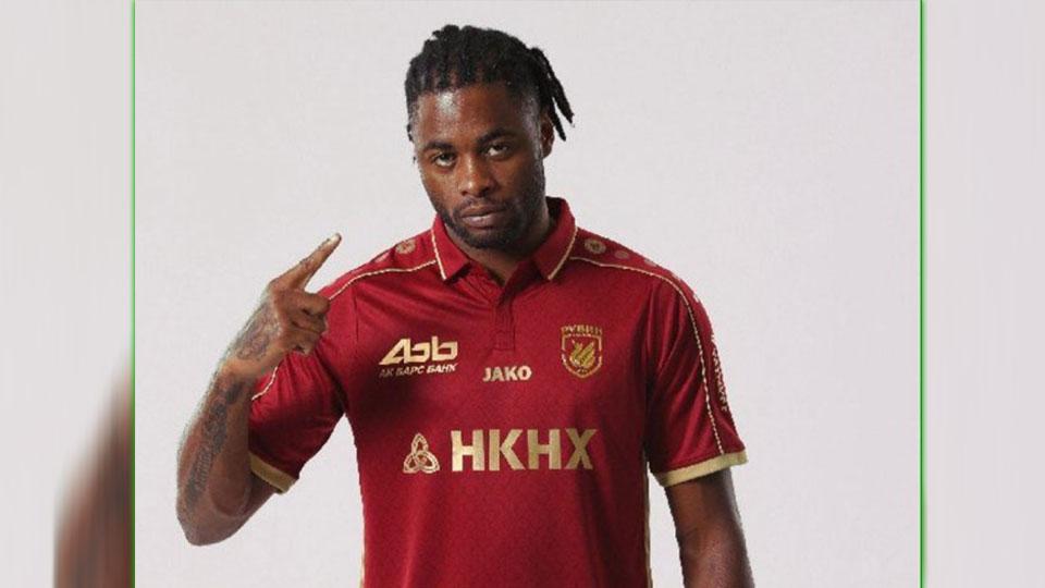 Alexandre Song memilih untuk hijrah ke Rusia usai bergabung dengan Rubin Kazan. - INDOSPORT