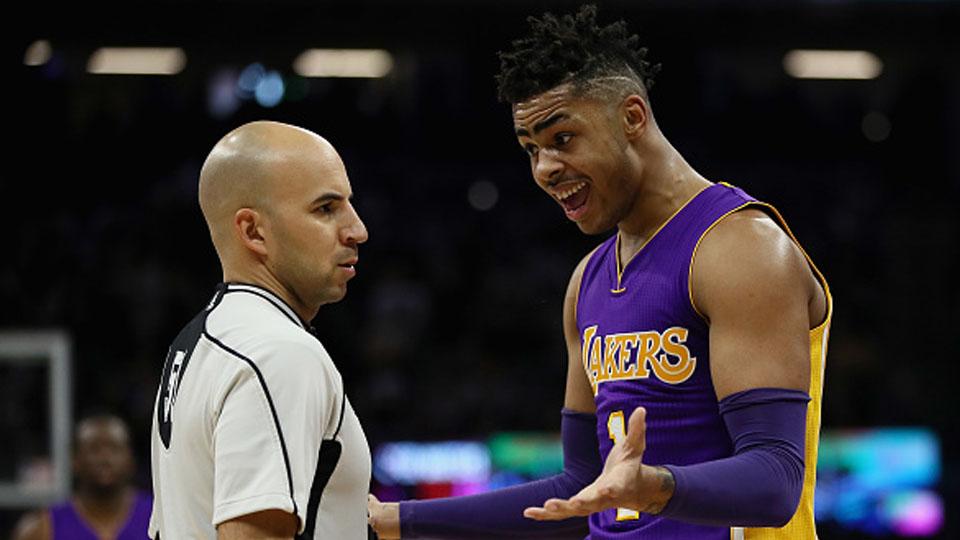 D'Angelo Russell pada laga melawan Sacramento Kings (13/12/16). - INDOSPORT