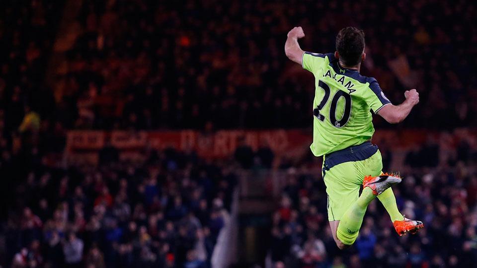 Winger lincah Liverpool, Adam Lallana. - INDOSPORT