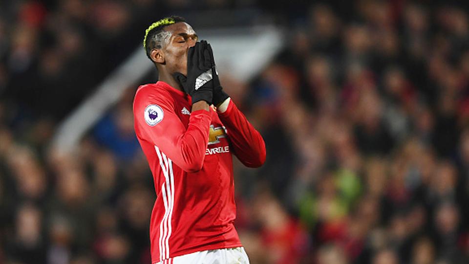 Paul Pogba pada laga melawan Liverpool. - INDOSPORT