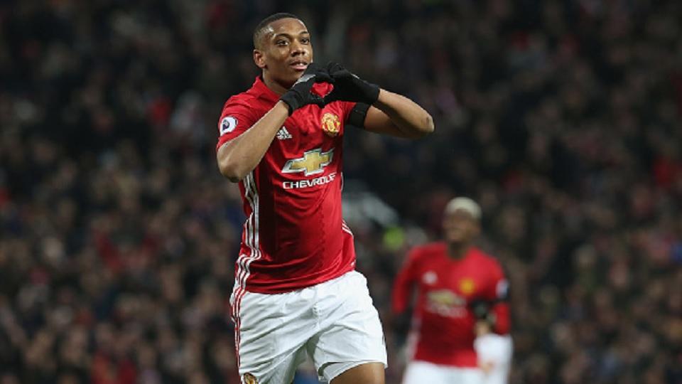 Selebrasi hati yang ditunjukkan Anthony Martial. - INDOSPORT