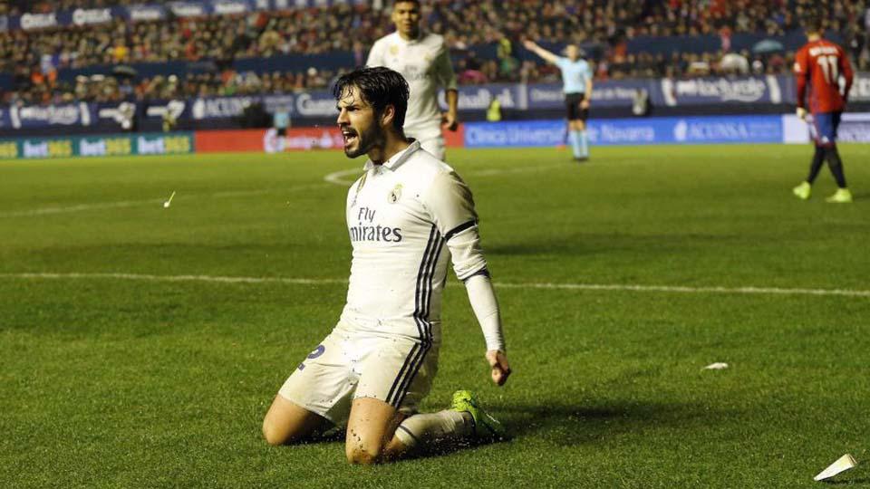Isco mencetak gol kedua bagi Real Madrid. - INDOSPORT