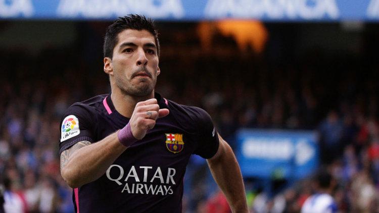 Rekor manis Luis Suarez bersama Barcelona sirna dalam kekalahan kontra Deportivo La Coruna. - INDOSPORT