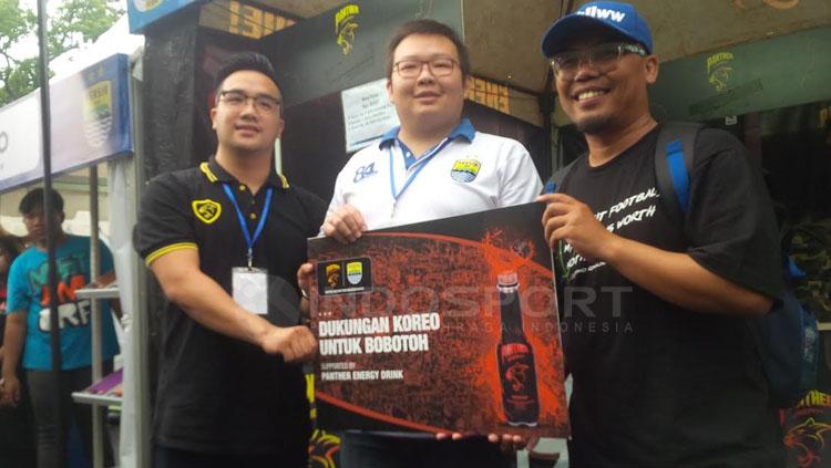 Bobotoh mendapat bantuan dari Panther Energy selaku salah satu sponsor Persib Bandung di Liga 1 nanti. - INDOSPORT