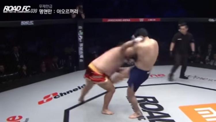 Myung Hyun-man vs Aorigele. - INDOSPORT