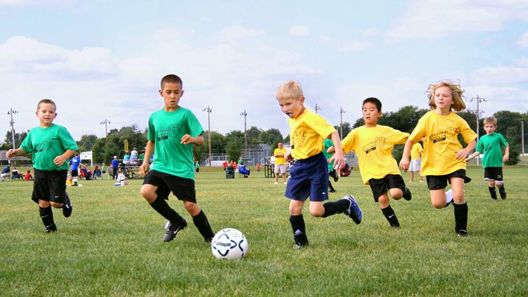 Sepakbola anak-anak. - INDOSPORT