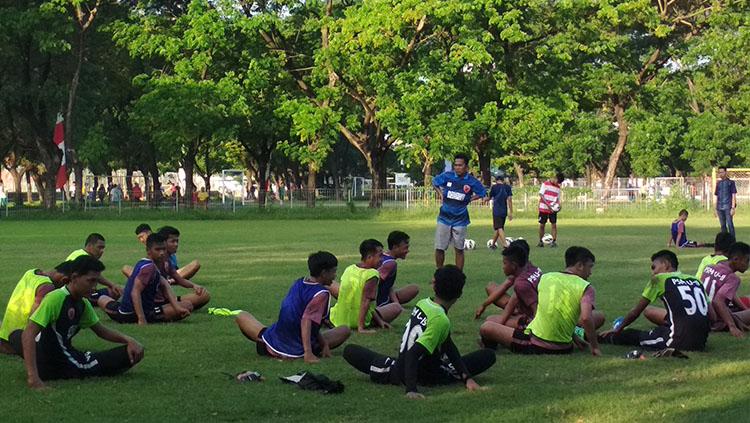 Pemain PSM Makassar U-19 sudah latihan kembali pasca libur lebaran. - INDOSPORT