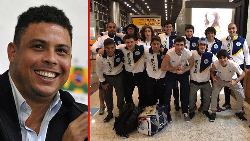 Ronaldo bersama foto anaknya yang masuk Timnas Brasil U-18. - INDOSPORT