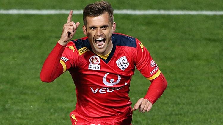 Pemain anyar Madura United, Cameron Watson. - INDOSPORT