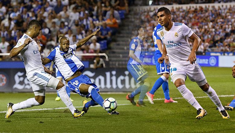 Selebrasi Casemiro (Real Madrid) setelah menjebol gawang Deportivo La Coruna. - INDOSPORT