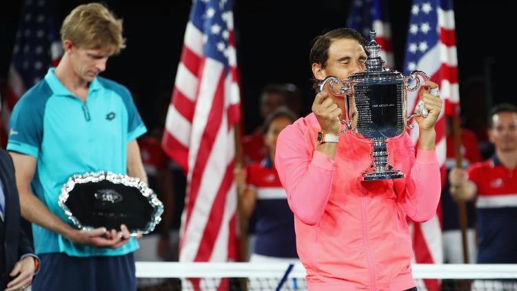 Rafael Nadal mengalahkan Kevin Anderson untuk meraih gelar AS Terbuka 2017. - INDOSPORT