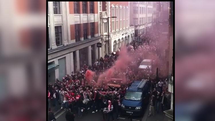 Fans FC Koln. - INDOSPORT