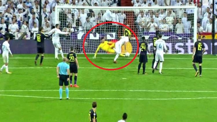 Penyelamatan fantastis Hugo Lloris saat menghadapi Real Madrid. - INDOSPORT