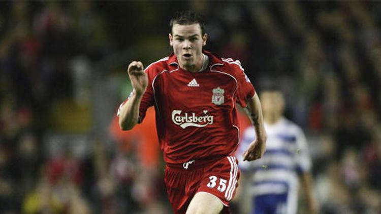 Indosport - Danny Guthrie saat masih berseragam Liverpool.