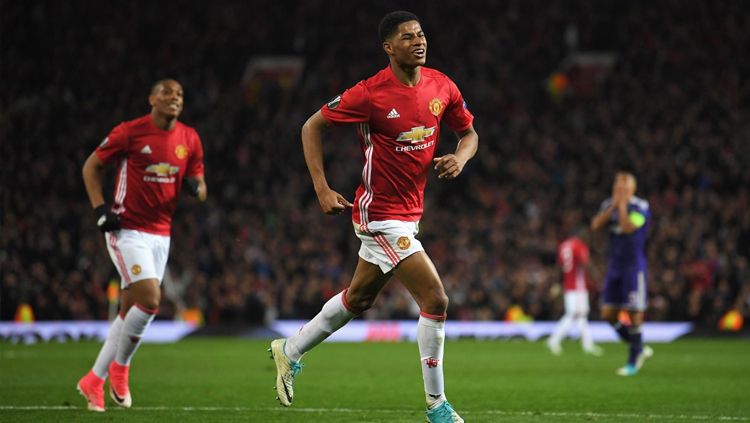 Rashford menjadi pahlawan kemenangan Manchester United atas Anderlecht berkat gol penentu di babak tambahan. Copyright: @SquawkaNews