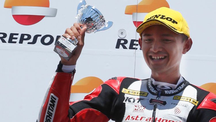 Dimas Ekky berhasil naik podium di CEV Moto2. Copyright: © Facebook/Astra Honda Racing Team