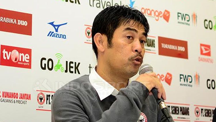 Nilmaizar, pelatih Semen Padang. Copyright: © Taufik Hidayat/INDOSPORT