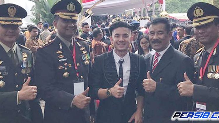 Kim Kurniawan dan Umuh Muchtar. Copyright: © persib.co.id