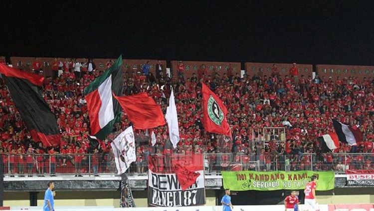 Suporter Bali United. Copyright: © Internet