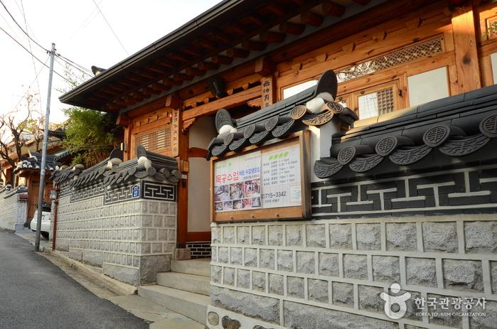 Desa Bukchon Hanok Copyright: Internet