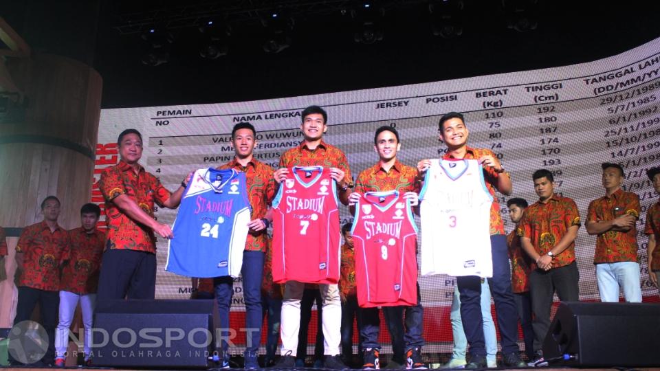Klub Stadium Happy 8 Jakarta memperkenalkan jersey terbaru yang akan dikenakan di Indonesian Basketball League.