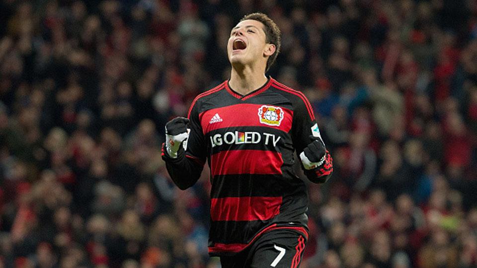 Selebrasi Chicharito dalam seragam Bayer Leverkusen. - INDOSPORT