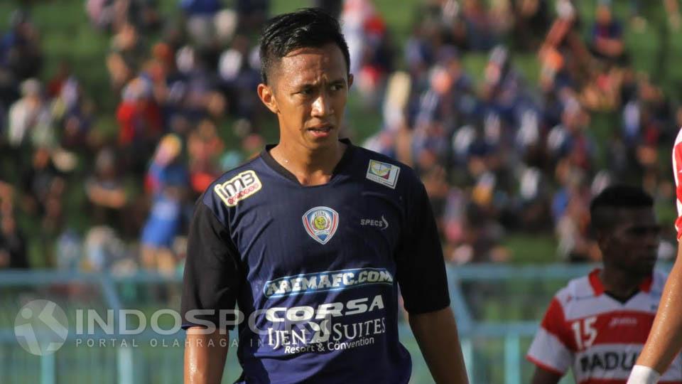 Antoni%20Putro%20Nugroho%20usai%20pertandingan%20atas%20Madura%20United.