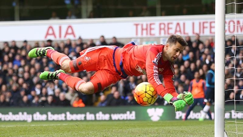 Lukasz Fabianski Kiper (Swansea City) Copyright: internet