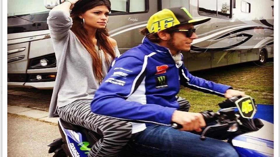 Valentino%20Rossi%20dan%20Linda%20Morselli.