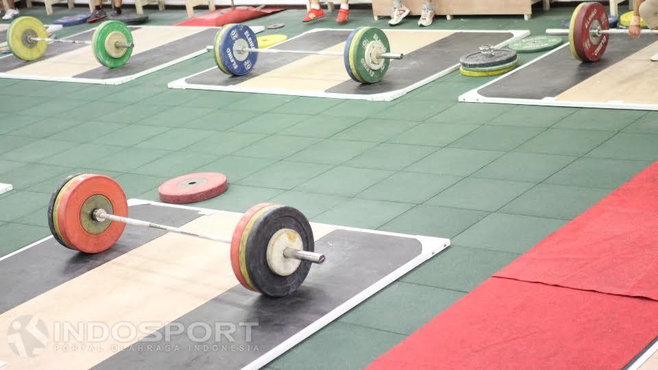 Para atlet cukup senang dengan tempat latihan yang enak dan nyaman ini.