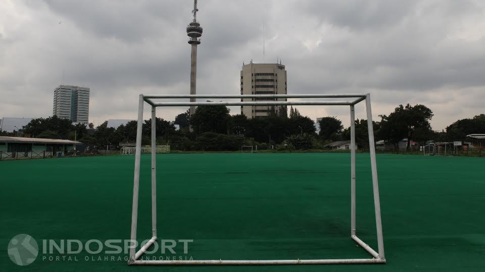 Lapangan ini sudah ada sejak tahun 1998, diresmikan oleh Menteri Sekretaris Negara RI, Moerdiono.