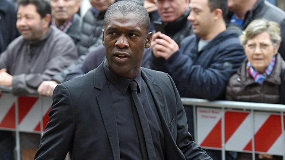 Clarence Seedorf saat menghadiri pemakaman Cesare Maldini. Copyright: INTERNET