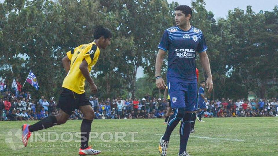 Arema Cronus vs Persekam Metro FC