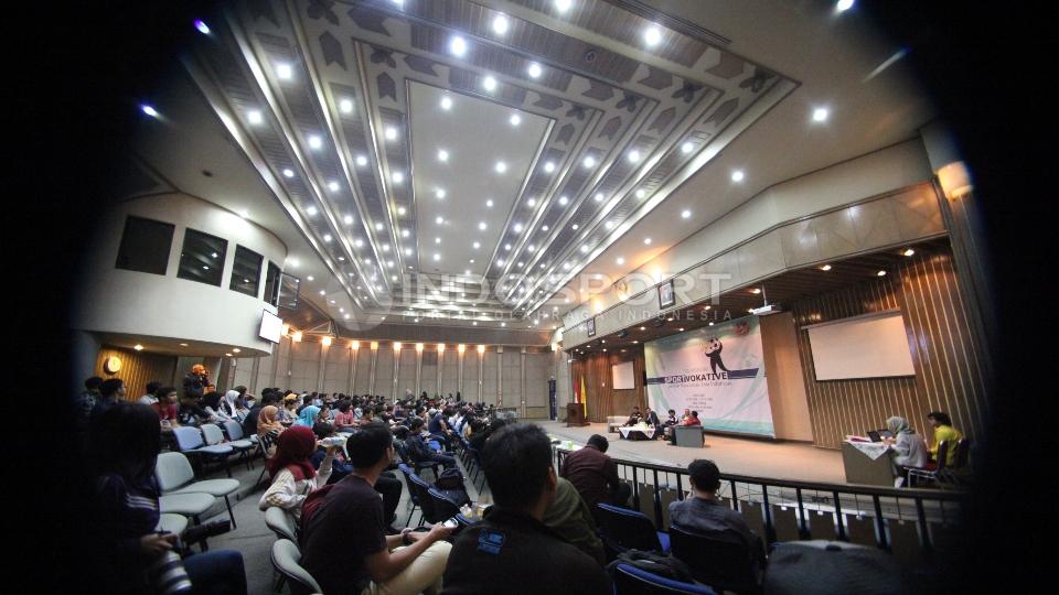 Suasana acara diskusi Sportvokative di Balai Sidang Universitas Indonesia.