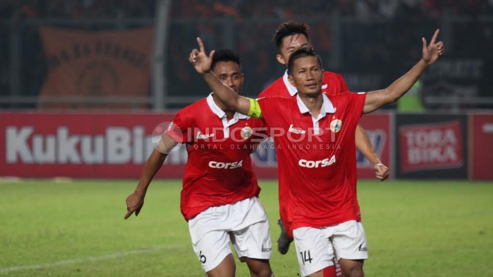 Ismed Sofyan merayakan gol Persija.