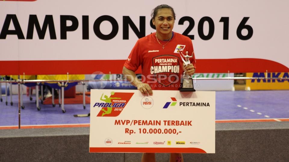 Pemain%20terbaik%20putri%20Proliga%202016%2C%20Apriliani%20Manganang.