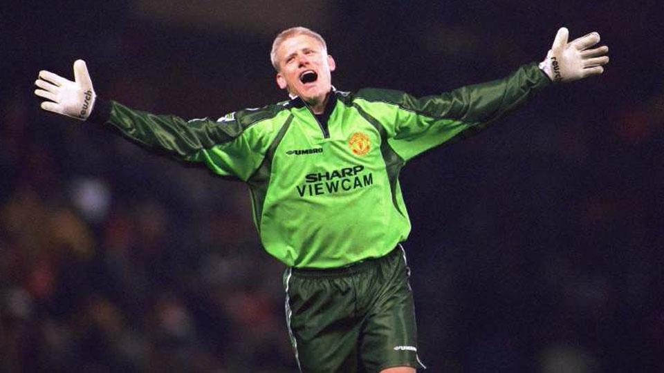 Peter Schmeichel mantan pemain sepakbola, sebagai penjaga gawang saat berseragam Man United. Copyright: INTERNET