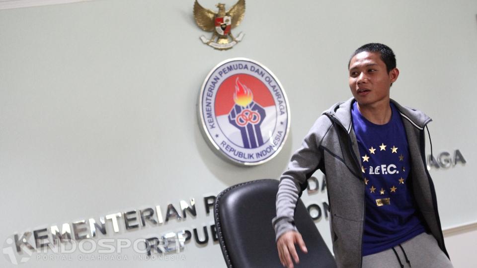 Berkunjung ke Kemenpora, Evan Dimas menceritakan pengalamannya selama trial di Spanyol.