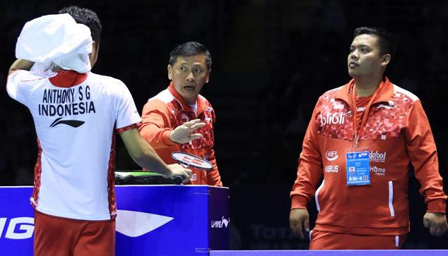 Anthony kalah dua set langsung dari wakil Denmark, Jan O Jorgensen 17-21 dan 12-21.