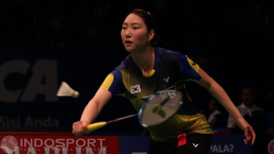 Bidadari bulutangkis tunggal putri, Sung Ji-hyun, umumkan gantung raket belum lama setelah sang suami, Son Wan-ho, putuskan comeback di ajang Korea Open 2022. - INDOSPORT
