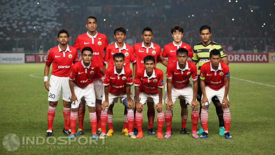 Skuat inti Persija Jakarta saat melawan PS TNI.
