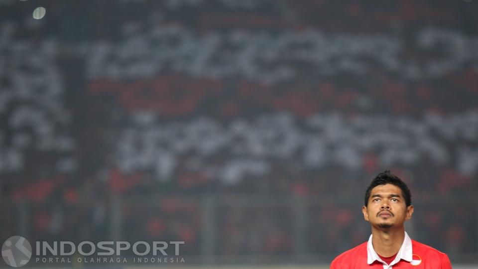 Striker Persija Jakarta, Bambang Pamungkas sebelum melakoni laga melawan PS TNI di GBK, Jumat (10/06/16).