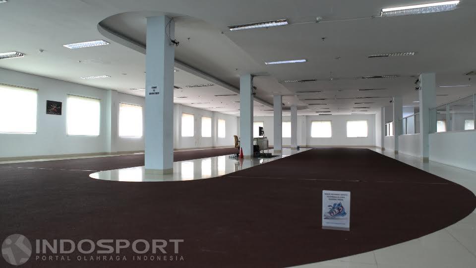 Area track jogging di RSON yang dilengkapi sistem kamera canggih.