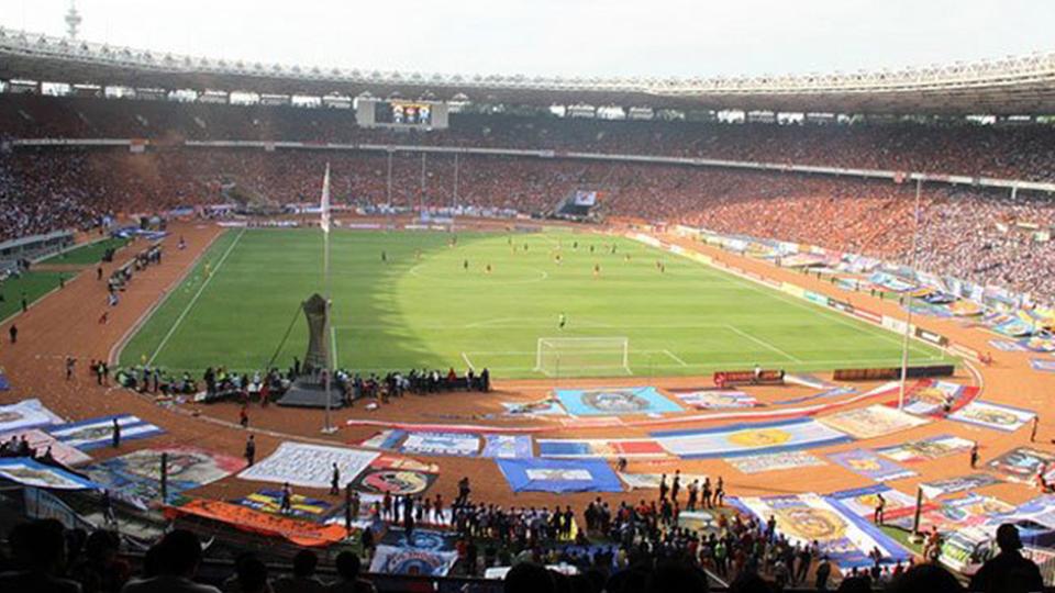 Suasana stadion Gelora Bung Karno saat laga Persija vs Arema di musim 2009/10. Copyright: INTERNET