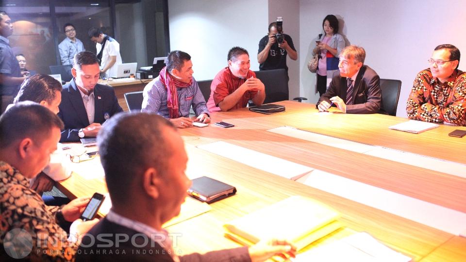 Suasana pertemuan Kelompok 85, PSSI dan AFC di Kantor PSSI Senayan.