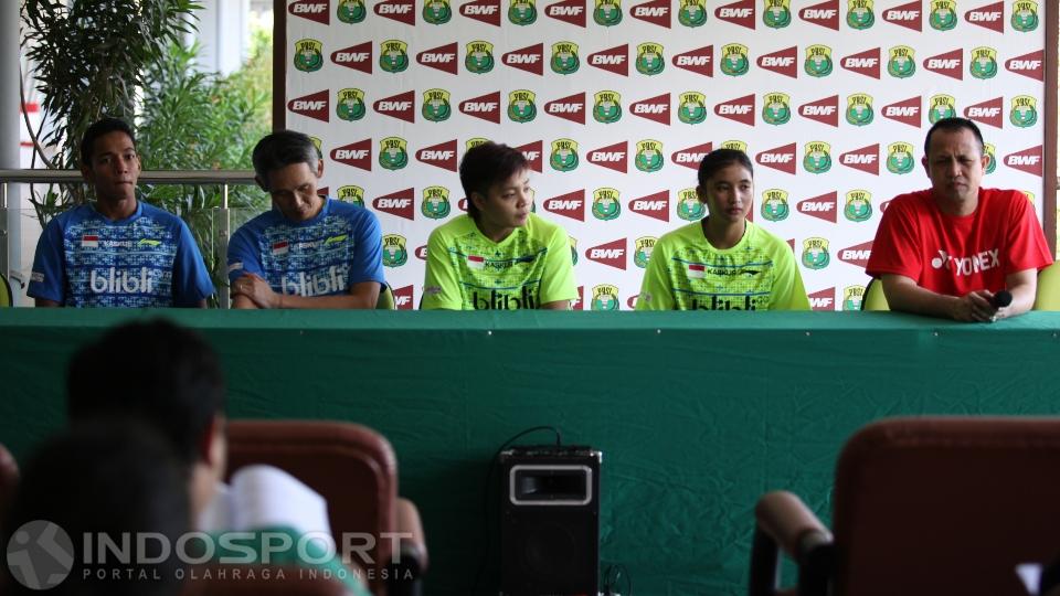 Suasan%20jumpa%20pers%20pelepasan%20tim%20Asia%20Junior%20Championships%202016%20Indonesia.