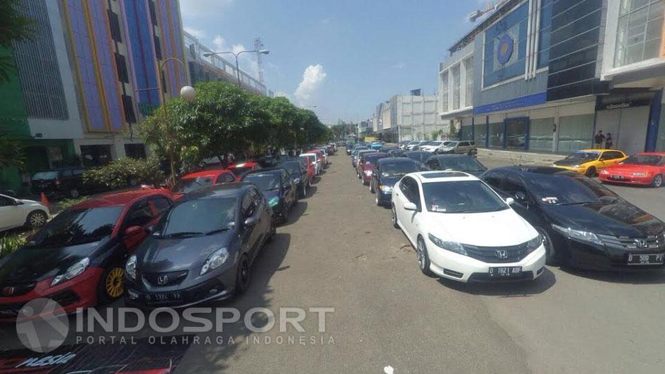 Komunitas Mobil Honda Bandung. - INDOSPORT