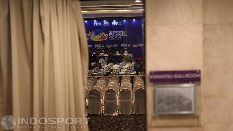 Suasana tempat dilangsungkannya KLB.