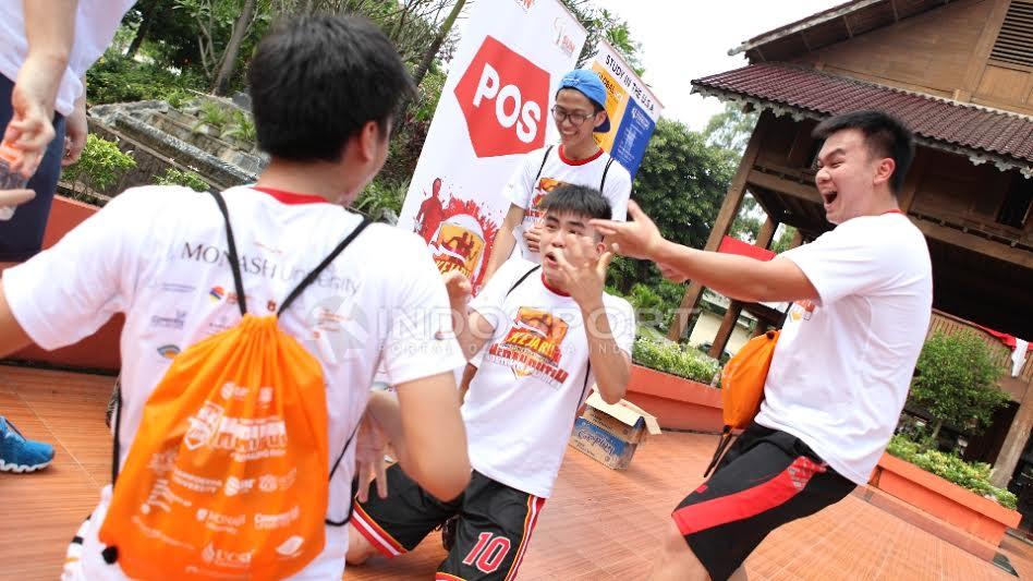 Salah satu tim sedang menyelesaikan tugas di salah satu pos.